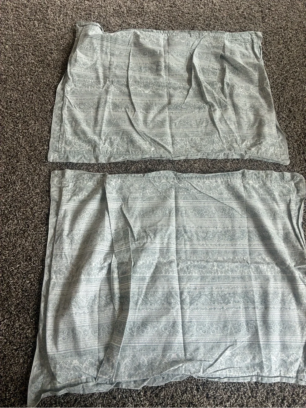 Pottery Barn Floral Stripe Queen Duvet Set in Gray and Cream